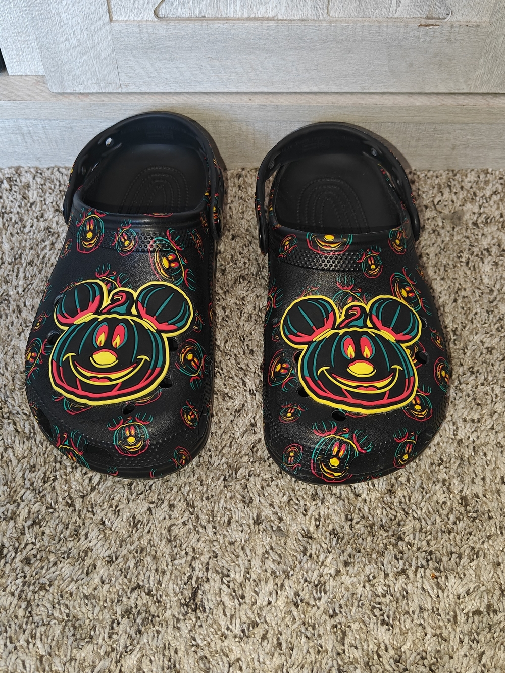 Disney Mickey Mouse Halloween Crocs, Glow-in-the-dark Jack-o'-lantern M6, W8 - Picture 2 of 6
